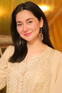 Hania Aamir